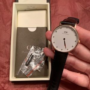 DANIEL WELLINGTON WATCH